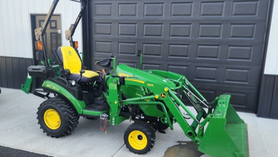 USED 2019 Deere 1025R