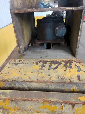 35,000 LB 17.5 TON X 18" TO 76" X 60"  OD BRADLEY CRANE MOTORIZED COIL GRAB: STOCK : STOCK 13243