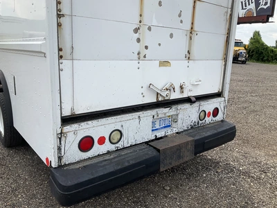 Used 2002 FORD COMM STRIP Cab Chassis trucks Michigan US | Miedema Asset Management Group #1314140