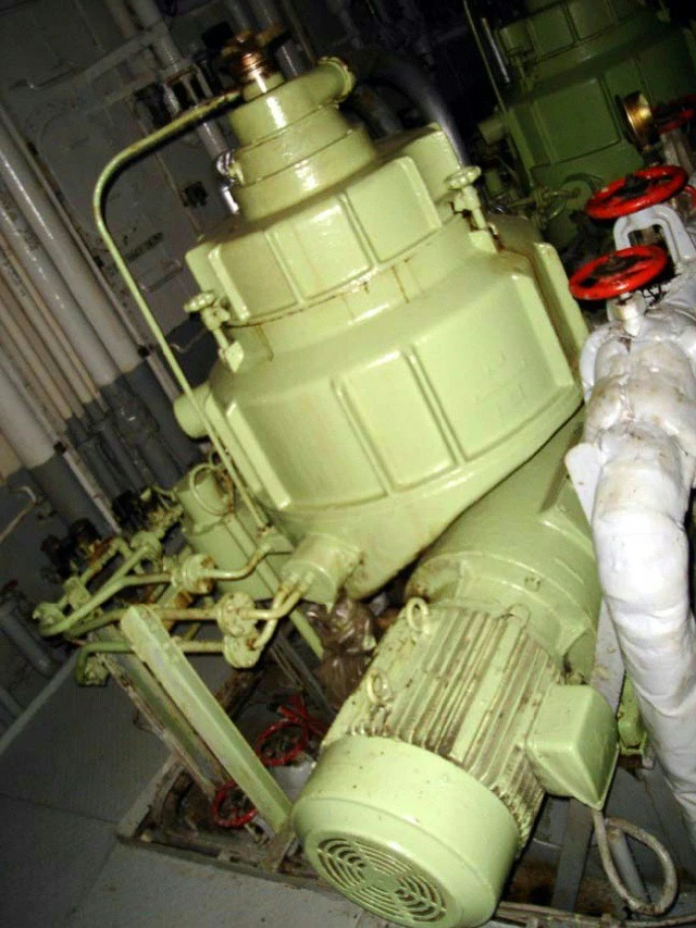 (2) Mitsubishi SJ-30T self-cleaning oil purifiers, SS bowl.