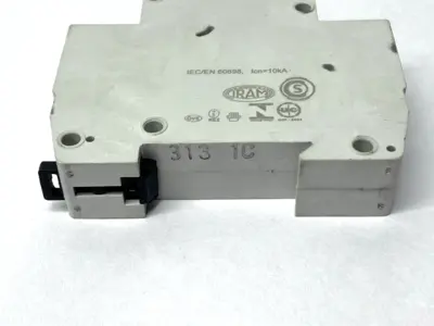 Used MOELLER FAZ-C1/1 Circuit Breakers | Maverick Industrial Sales #1107719
