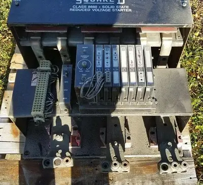 250 HP SQUARE D CLASS 8660 SOLID STATE REDUCED VOLTAGE MOTOR STARTER