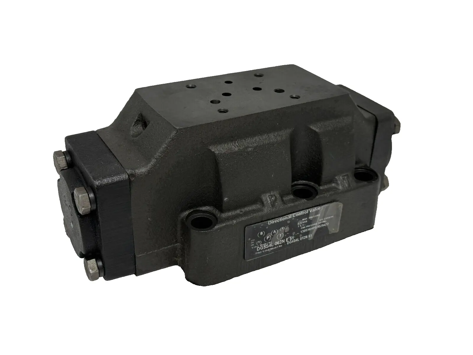 NEW VICKERS DG5S4L-062N-E-51 DIRECTIONAL CONTROL VALVE BASE
