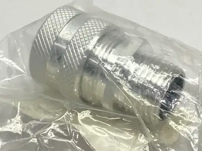 SHC1023 | Hubbell  Cord Connector 1/2" NPT 0.38"-0.50" - New