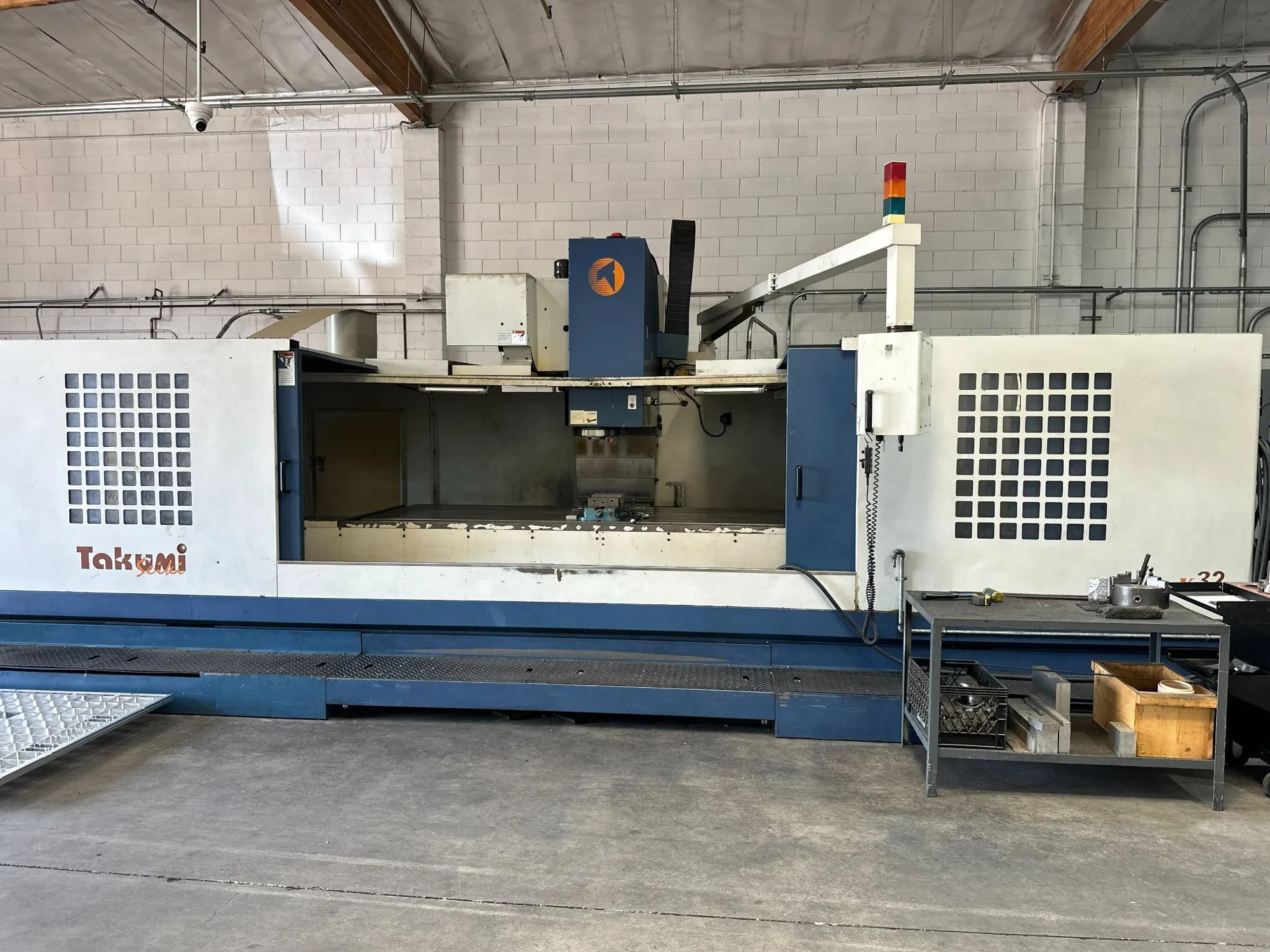 USED 2007 TAKUMI V32