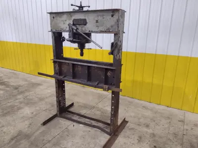 USED DAKE 75H