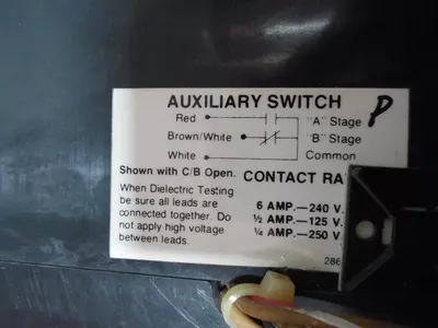 General Electric TKMA836Y800 Molded Case Switch 800 Amps 600VAC Shunt Trip Used