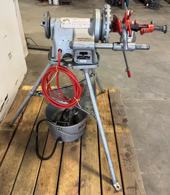 USED RIDGID 300