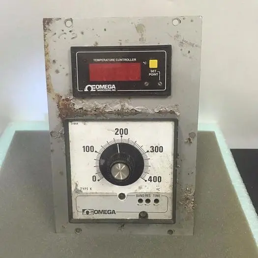 OMEGA DIGITAL TEMPERATURE CONTROLLER  T/C