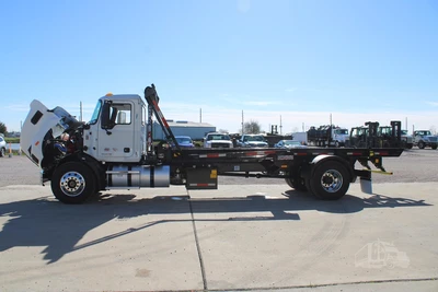 New | in-Stock 2027 MACK MD7 Rolloff Trucks Texas US | Roll Off Truck World #1491884