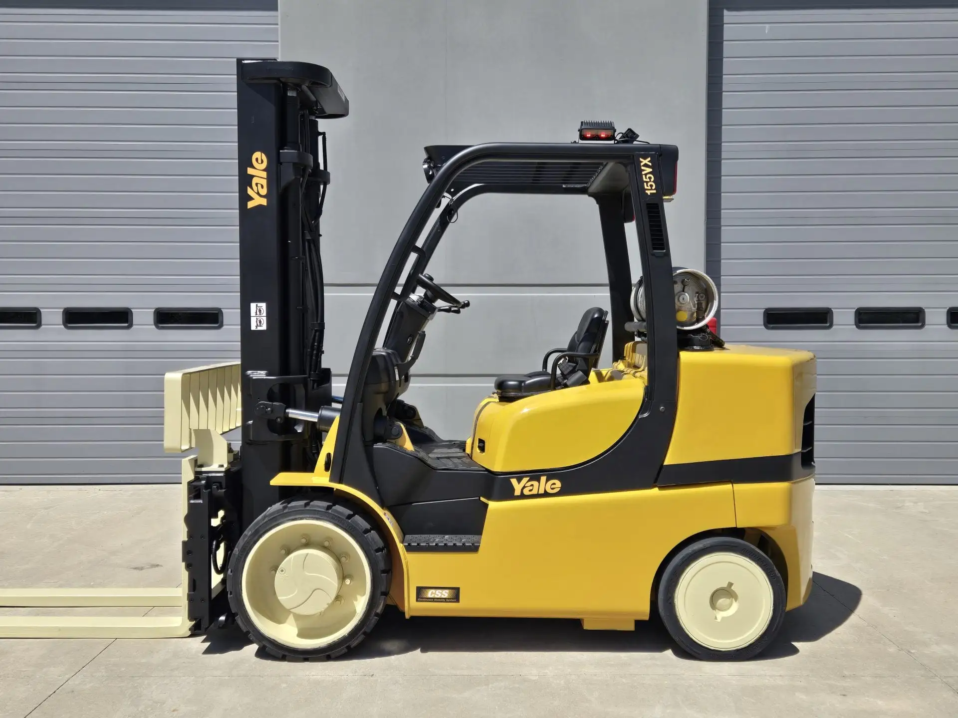 Used 2019 Yale GLC155VXN Liquid Propane Forklifts New York US | United Lift #1446731