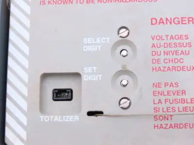 Foxboro IMT10-SA10-G Magnetic Flow Transmitter 120VAC I/A Series READ