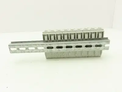 Italweber 2303038 BCH 3x38 Fuse Holder 3-Pole 32A 600V 18-8AWG 10x38 Lot of 3