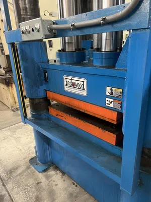 Used 2011 BECKWOOD BECKWOOD 4P980F3636 PRESS Hydraulic Presses Michigan US | Alma Machinery #1271721