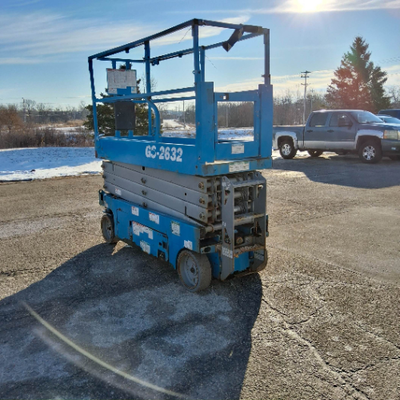USED 2017 Genie GS-2632