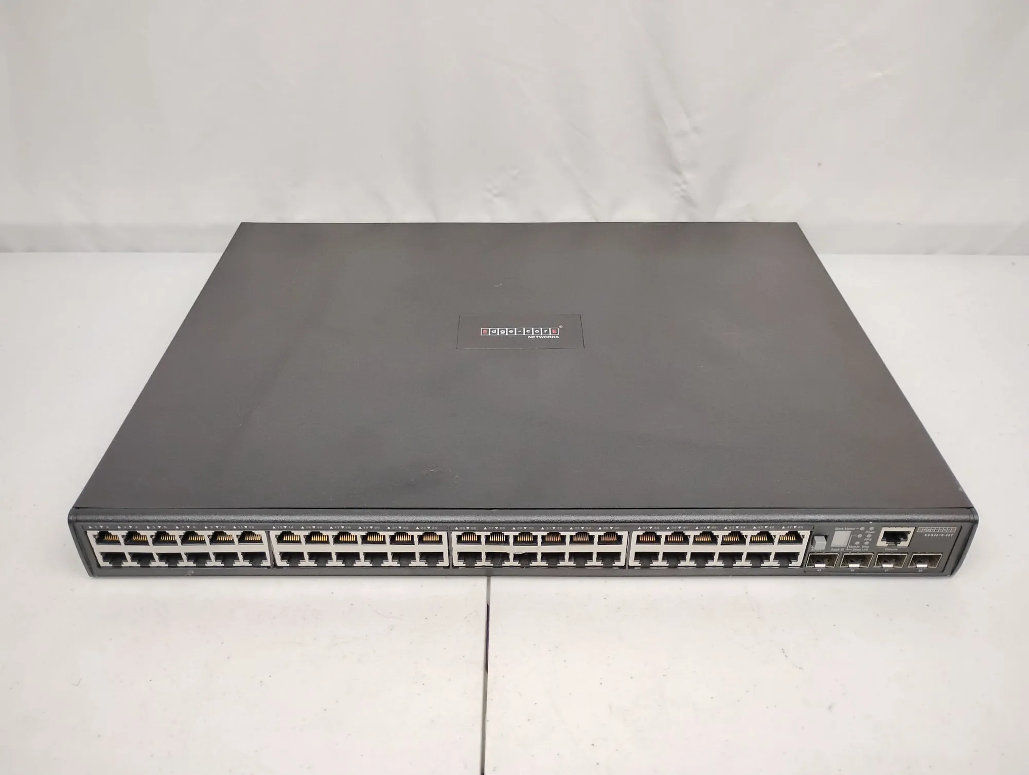USED Edge-Core ECS4610-50T