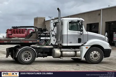Used 2005 FREIGHTLINER COLUMBIA Conventional trucks Texas US | Proxy Equipment #1385419