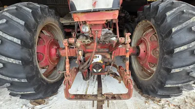 FARMALL 560 Tractor | Iron Listing (42)