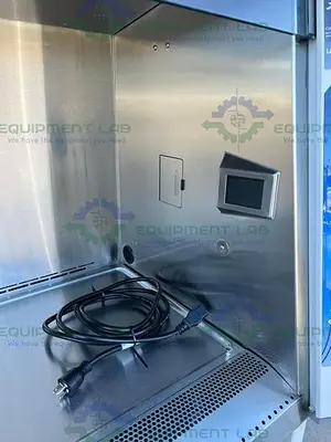 USED LABCONCO 302611100 CLASS II TYPE A2 LOGIC + BIOLOGICAL SAFETY CABINET 6 FT, 115V