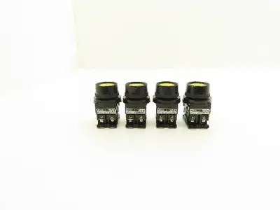 Fuji Electric Yellow Illuminated Push Button 30mm 600V 10A 30v Bulb Lot of 4