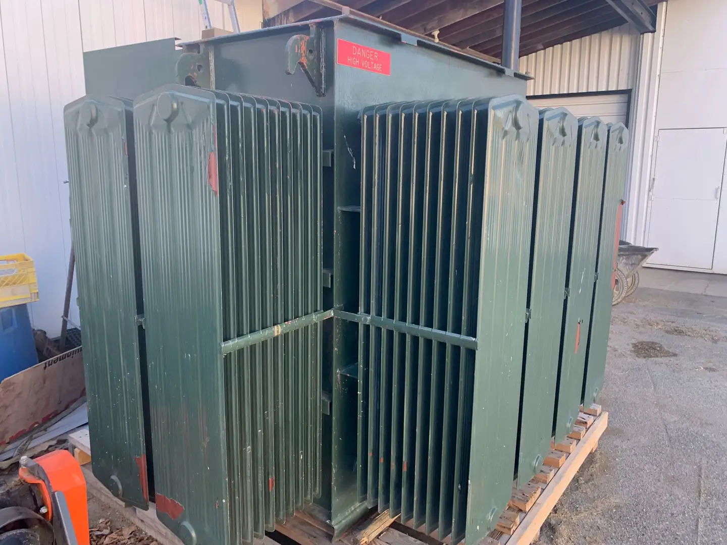2000/2240 kVA Transformer, Pri. 25000 Volts, Sec. 480Y/277 Volts