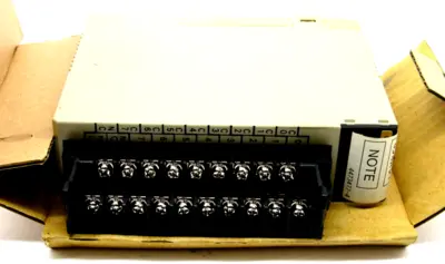 NEW OMRON C200H-OC224 OUTPUT MODULE C200HOC224