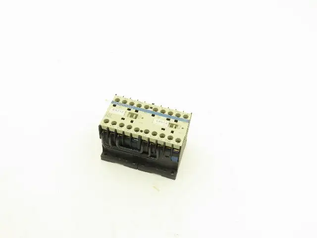 Telemecanique LP5K0601 Reversing Motor Starter 3Hp 575V 3Ph 20A Coil 24VDC
