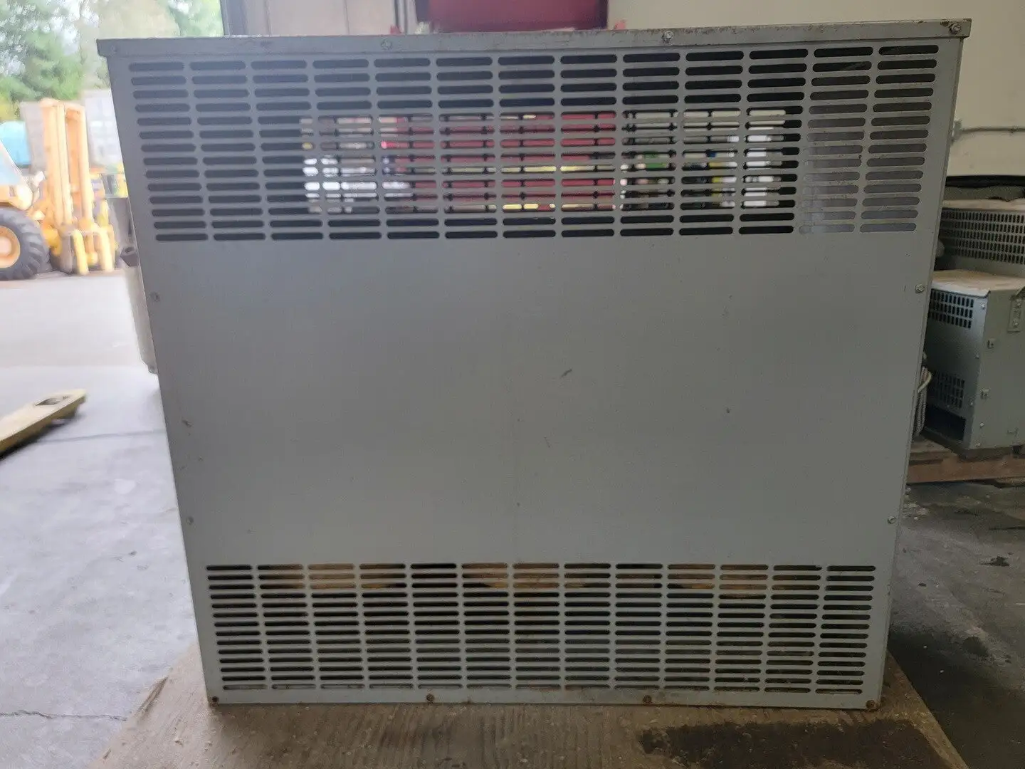 225 kVA Transformer 600Y pri. volts, 208Y/120 sec. volts