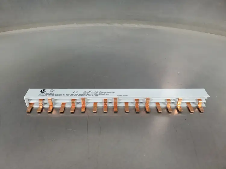 Used Allen-Bradley 1492-A3B8 Bus Bars & Plugs South Carolina US | Palmetto Automation #1157908
