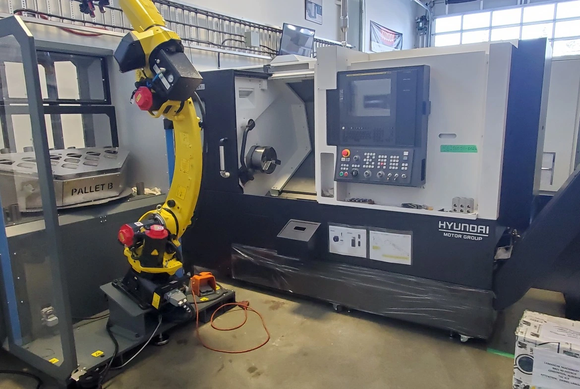 NEW Hyundai SE2600SY Turning Center w/ Robot Tending System