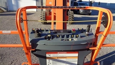 USED 2023 JLG 660SJ
