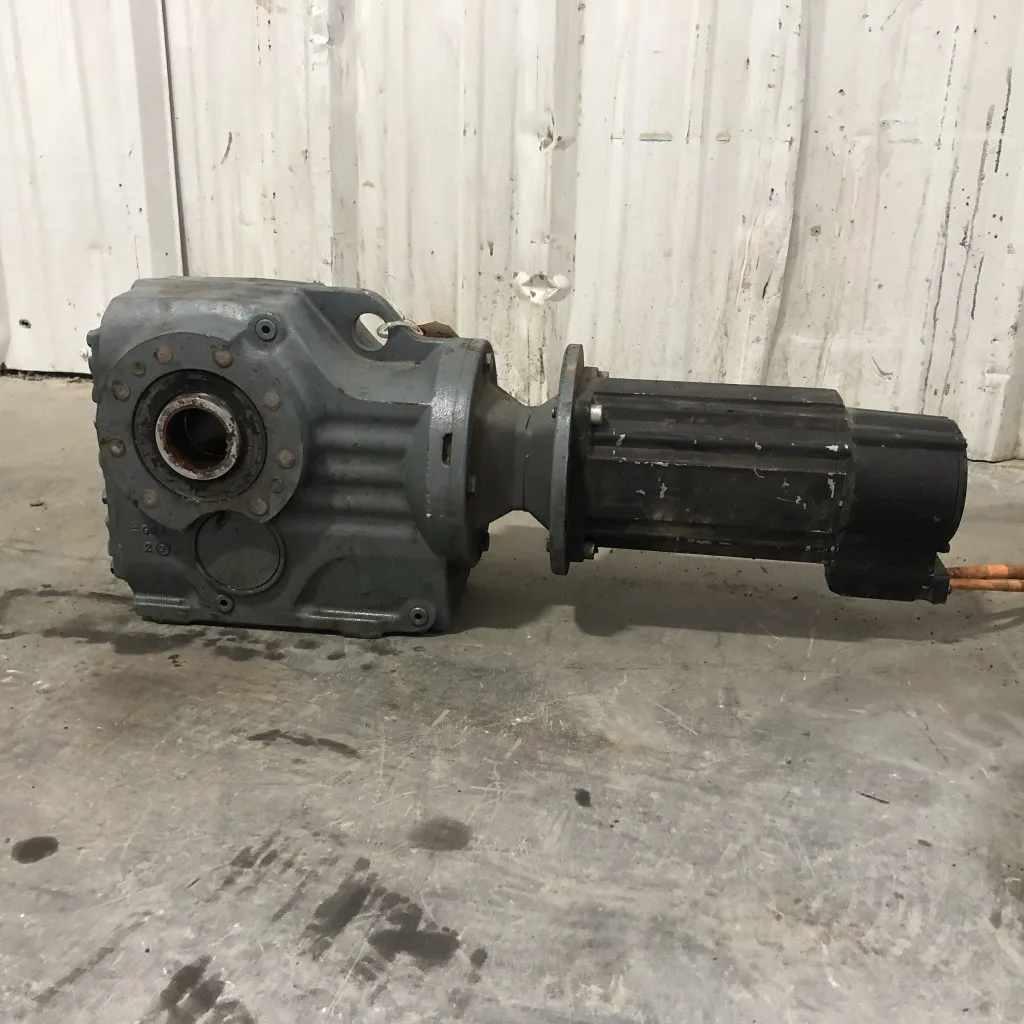 Sew-Eurodrive KH77/R AM90 Gear Drive / Speed Reducer 40.04:1 112.38RPM 3PH
