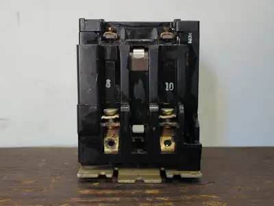 USED SQUARE D 8903SM01