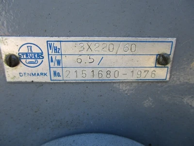 Struers / Discotom Metallurgical Saw with Coolant Pump