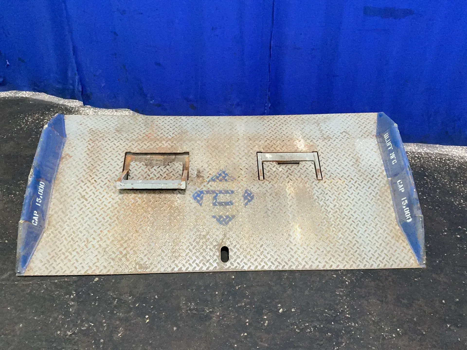 Used BLUFF MANUFACTURING 15TFL7236 Dock Levelers Ohio US | HGR 24 #1357953