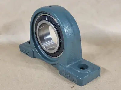 NEW NSK UKP215D1