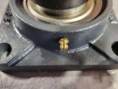 4-Bolt Flange Bearing FA208 w/ Insert Bearing SA208-240