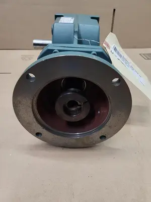 New | in-Stock DODGE DODGE QUANTIS BB383CN56C RIGHT ANGLE GEARBOX 1750RPM 1.55HP OP SHAFT 1.0 X 1.97" NO BOX Gearboxes | ND Industrial Surplus #1217006