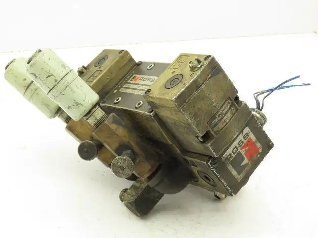 Ross W7076C4332 Pneumatic Directional 5/2 Double Solenoid Valve 24VDC