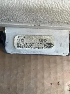 Dwyer Slack Tube Manometer PN 1211-16