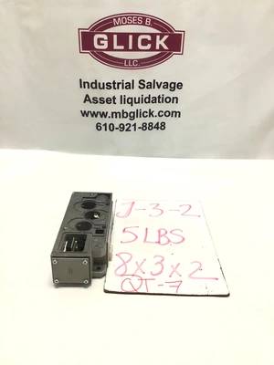 Bayer Cropscience VAL99-0097/85228588 Valve Manifold Base
