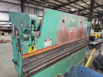 USED ACCURPRESS 713012