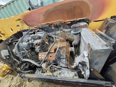 USED CATERPILLAR TH560B
