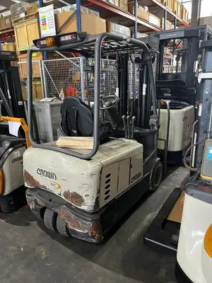 USED 2011 CROWN USA  EQUIPMENT SC5240-40TT190;  FC4520-55TT188;  RR5795S-45TT400