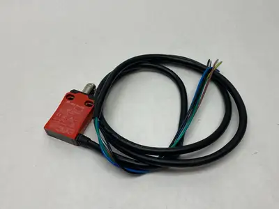 USED ALLEN-BRADLEY SER. A GUARDMASTER SAFETY LIMIT SWITCH, SNAP ACTING