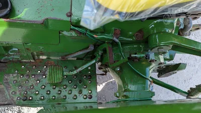 USED 1976 JOHN DEERE 2040