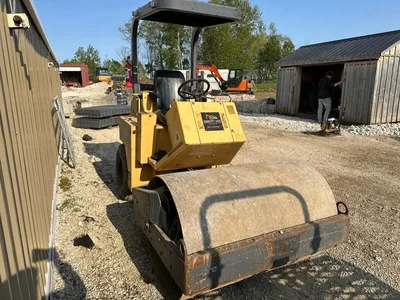2006 RHINO AG SD54 Vibratory Roller | Title Equipment & Recreation Inc. (3)