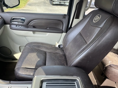 USED 2014 CADILLAC ESCALADE
