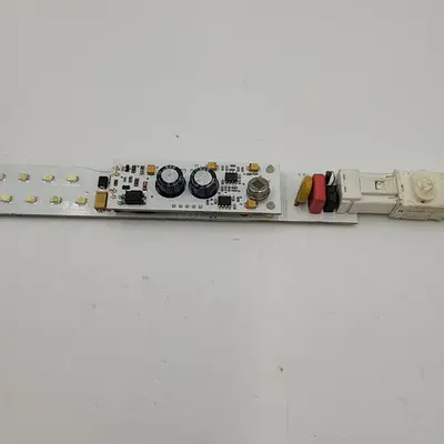 Used LIGHT STRIP CAB LED LIGHT STRIP 20032 Lighting | ND Industrial Surplus #1225890