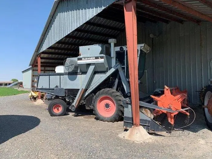Used 1976 GLEANER MODEL L Combines Oregon US | Berry Machinery #910811